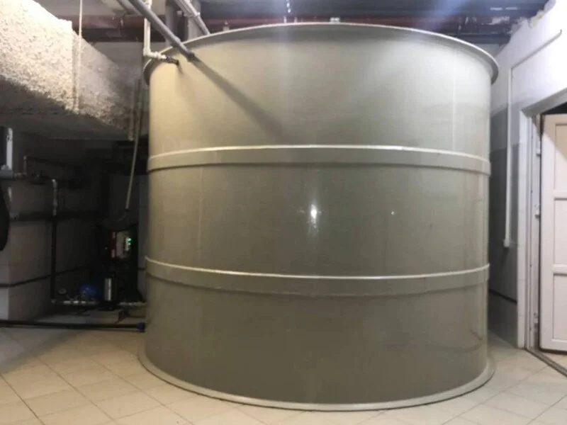 В помещении